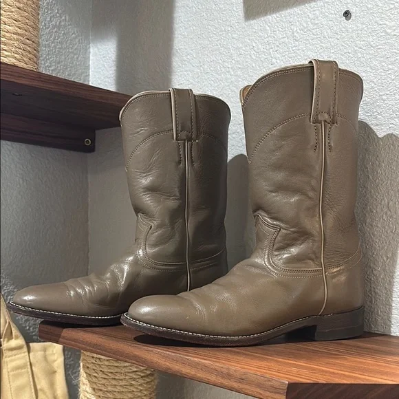 Justin Classic Taupe/Grey Leather Cowboy Boots. Size 7B. EUC! - Picture 3 of 13